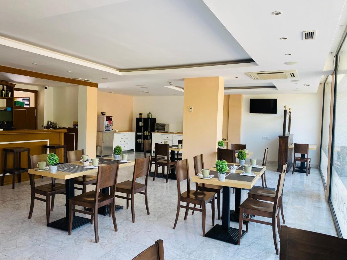 Hotel Equo อารันเควซ ภายนอก รูปภาพ